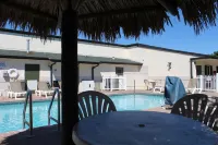 Travelodge by Wyndham Florida City/Homestead/Everglades - Rooftop Pools