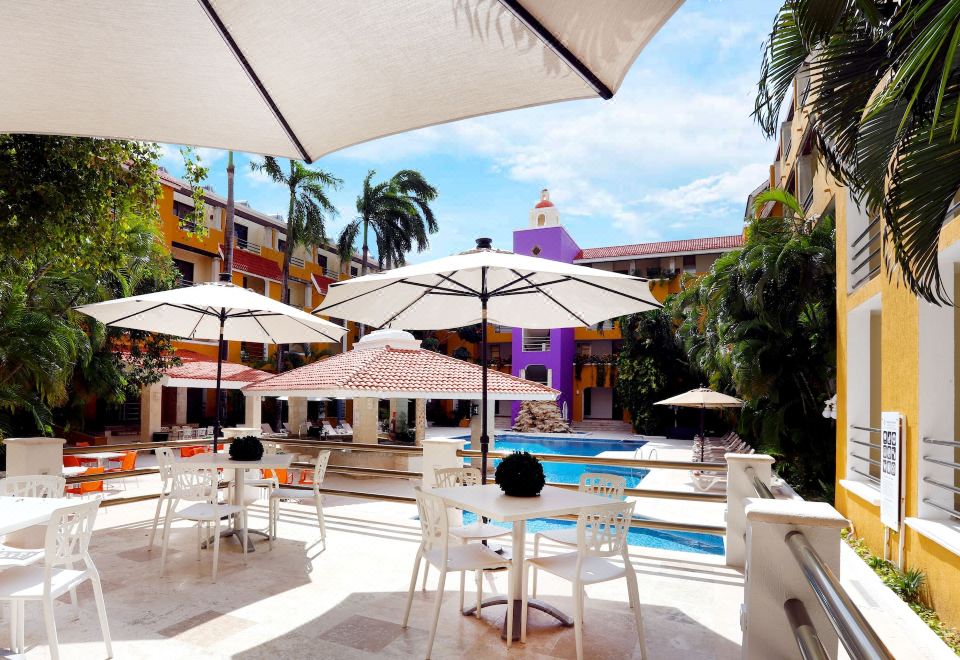 Adhara Hacienda Cancun HotelOver view