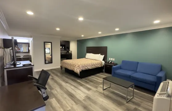 格倫多拉花園套房酒店