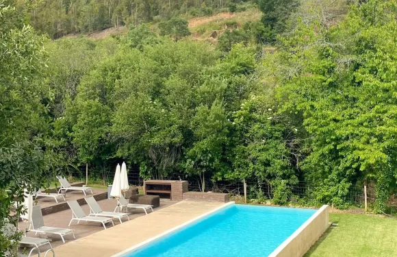 科米爾鄉村風酒店