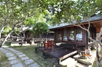 Thanya Beach Resort