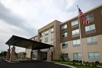 Holiday Inn Express & Suites Oswego Hotels in Oswego