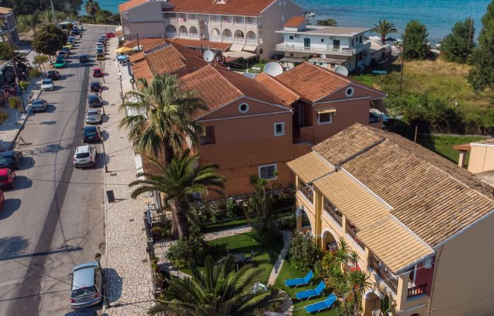 Eleni Apartments