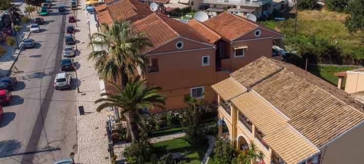 Eleni Apartments Hotels in Thinali