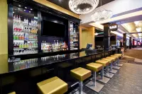 SpringHill Suites Deadwood - bar