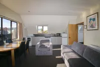 Allan Court Motel
