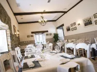 Hotel Monumento Pazo do Castro Hotels in Valdeorras