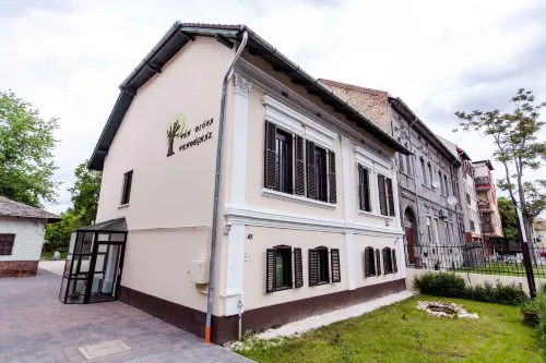 Vén Diófa De Lux Panzió Hotels in Szeged