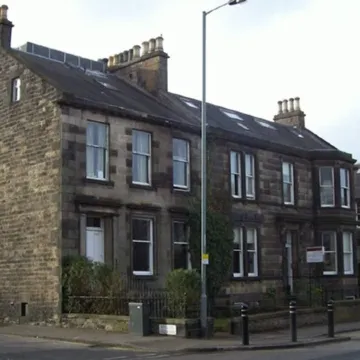 Edinburgh House Hotel Отели рядом с достопримечательностью «Общественная парковка Ватерлоо-плейс»