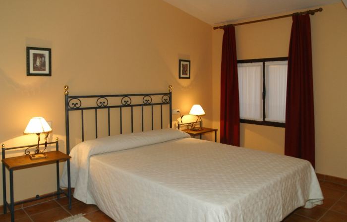 Hotel y apartamentos La Casa Rural