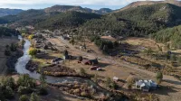 Beautiful Home on 40+ Acres on South Platte River Hotel a Pine