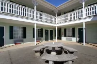 Key West Inn - Tuscumbia Hôtels à : Tuscumbia