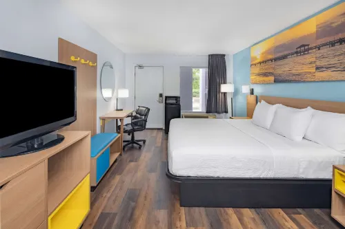 Days Inn by Wyndham Pensacola I-10 - Haustierfreundliche