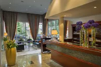 Hotel Kompas - ที่มีบาร์