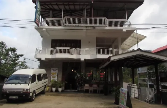 亞當斯山峯旅館