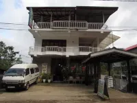 Adams Peak Inn Hotels in 