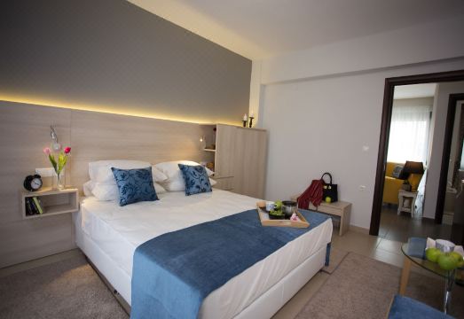 폴리스 아파트먼트 내부