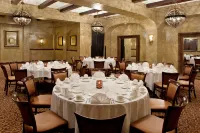 Crowne Plaza Cleveland Airport Hotels in Middleburg Heights
