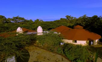 PrideInn Mara Camp & Cottages