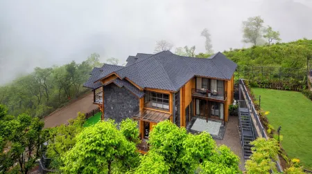 Amã Stays & Trails Kashi House, Rishikesh Отели рядом с достопримечательностью «Glamping Dome By Navira home's»