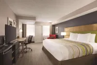 كانتري إن آند سويتس باي راديسون، بيجون فورج ساوث، تي إن فنادق في بيجون فورج