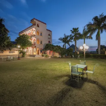 The Country Side Resort