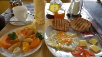 Miti Miwiri - breakfast