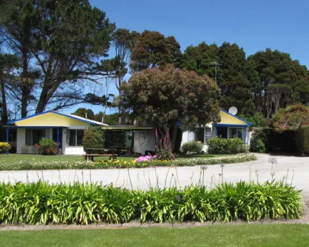 King Island Accommodation Cottages Hotels in Naracoopa