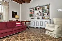 Cavour33 Hotel di Carrara