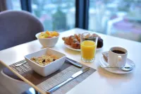 Opera Suite Hotel - breakfast