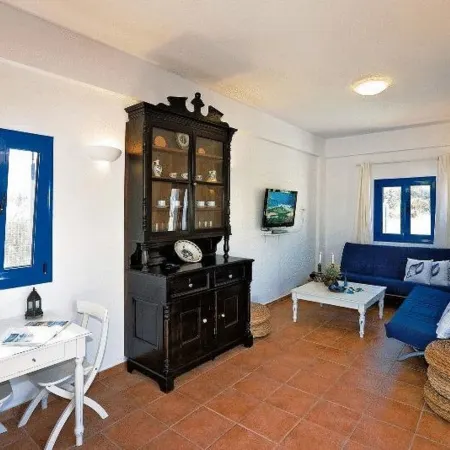 Katikies Studios & Apartments
