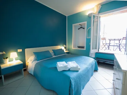 Ventegà Sea View Apartment Hotels in Vernazza