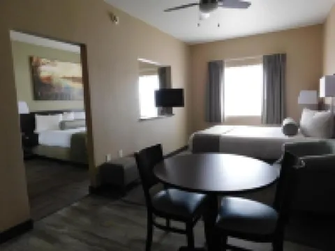 Island Suites Hotels in Mohave County