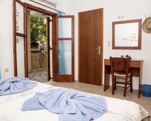 Bella Vita Style Rooms & Apartments Hotels in Faistos