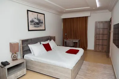 Dome Suites by Makblo Hotels near Tahir Plaza