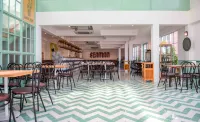 Seaman Resort - breakfast