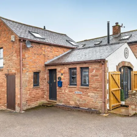 Cottage - Sleeps 3 Hot Tub & Pet Friendly Отели в г. Брамптон