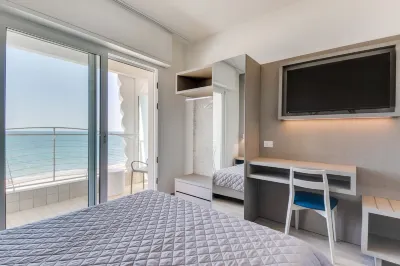 Marittimo Riccione - Hotel Clipper Fronte Mare Hotels in Riccione