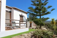 Cozy Rural Tourism Accommodation in Huetor Hotels in Vinuela