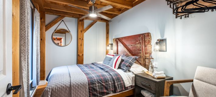 Maison Napoleon B&B - Tremblant Room  CITQ#150080 Hotels in Mont Tremblant