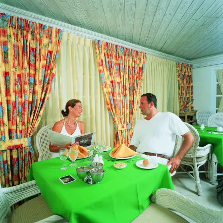 Coral Sands Beach Resort