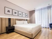 Vuestro Hotels near Torre Mayor