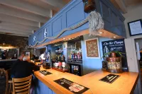 Ship Inn - bars