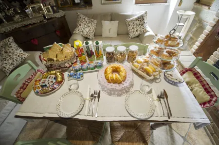 B&B Villa Filetta Отели рядом с достопримечательностью «Castellano»