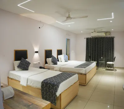 Hotel Vytla Residency NTR Statue 주변 호텔