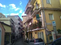Single Room with Shared Bathroom Hotels in Castelmola