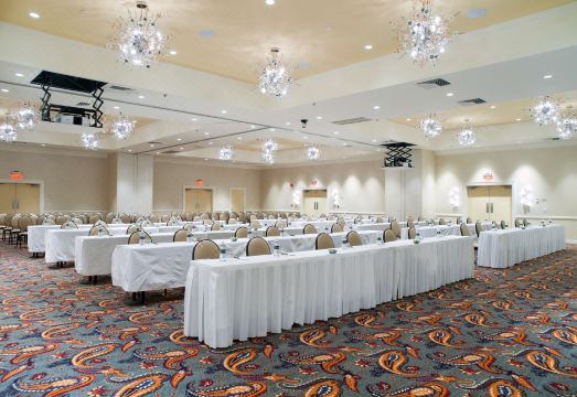 호텔 야외 수영장 전경