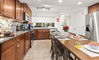 Kbm Resorts Fully Remodeled 2 Miles from Resorts Shuttle Routerct-42