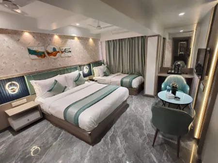 Hotel Prime Suites Airoli Отели в г. Тхане