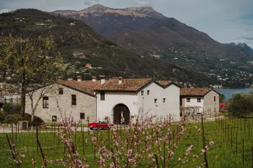 L'Angelica Corte Palazzina, Country Retreat Hotels in Salò